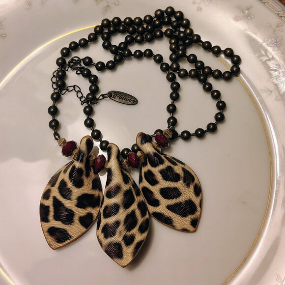 PLUNDER Rosalynn Leopard Necklace Tan Black Brown Leather Antique Gold-Tone - Picture 5 of 6